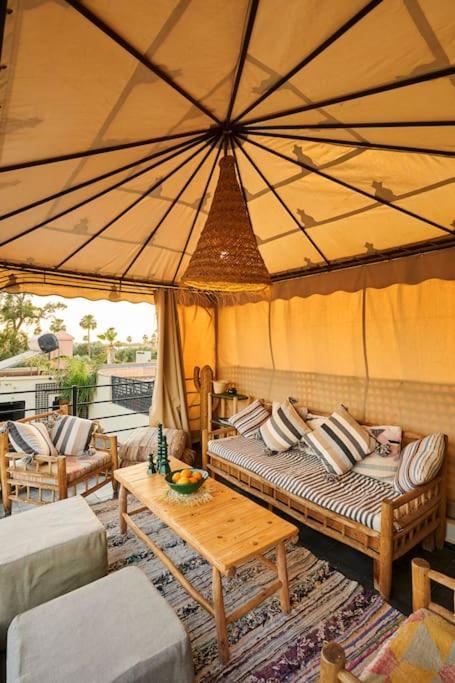 Riad Miloud En Exclusivite 10 P Au Coeur De La Medina マラケシュ エクステリア 写真
