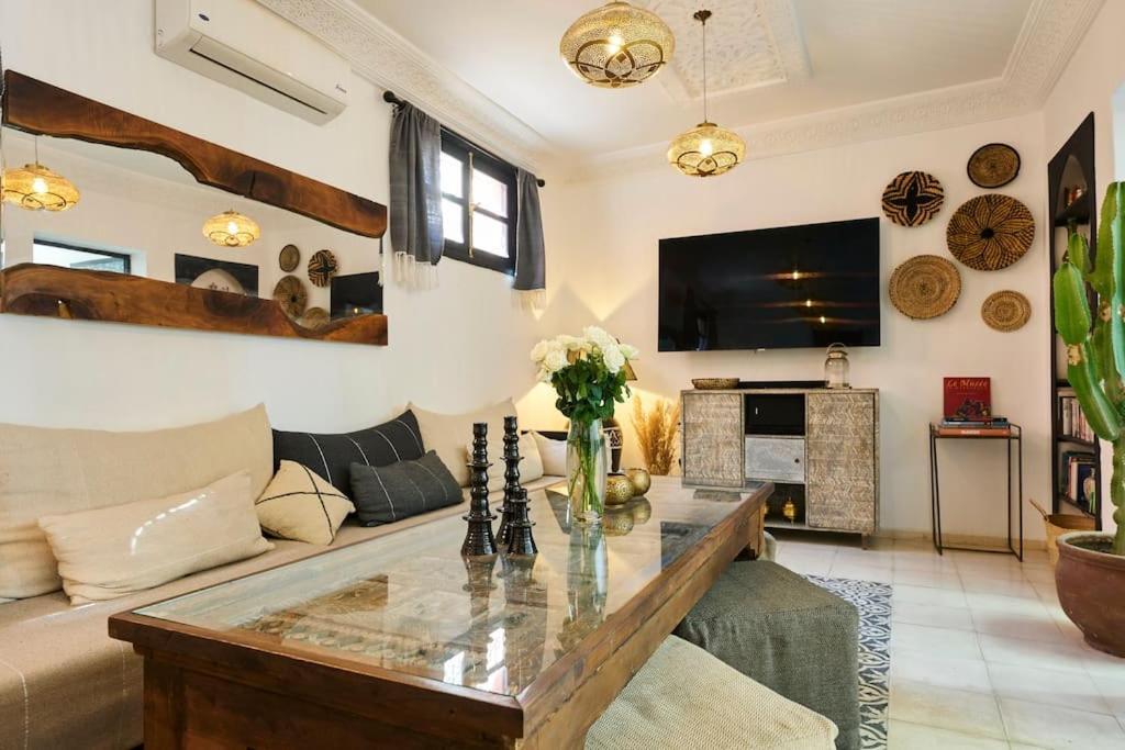 Riad Miloud En Exclusivite 10 P Au Coeur De La Medina マラケシュ エクステリア 写真
